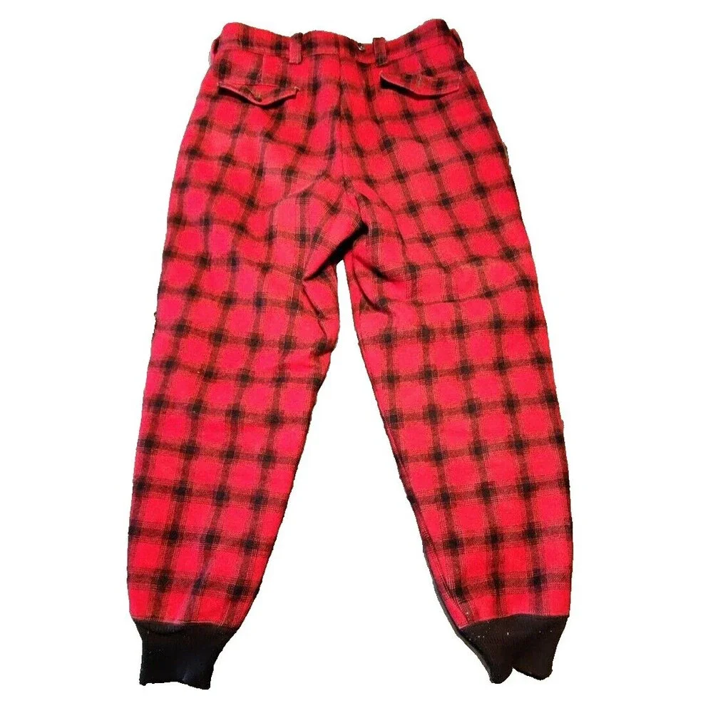 Woolrich 1963 red